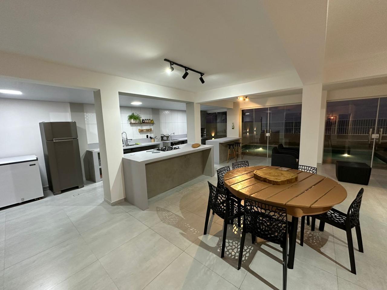 Casa à venda com 4 quartos, 420m² - Foto 12